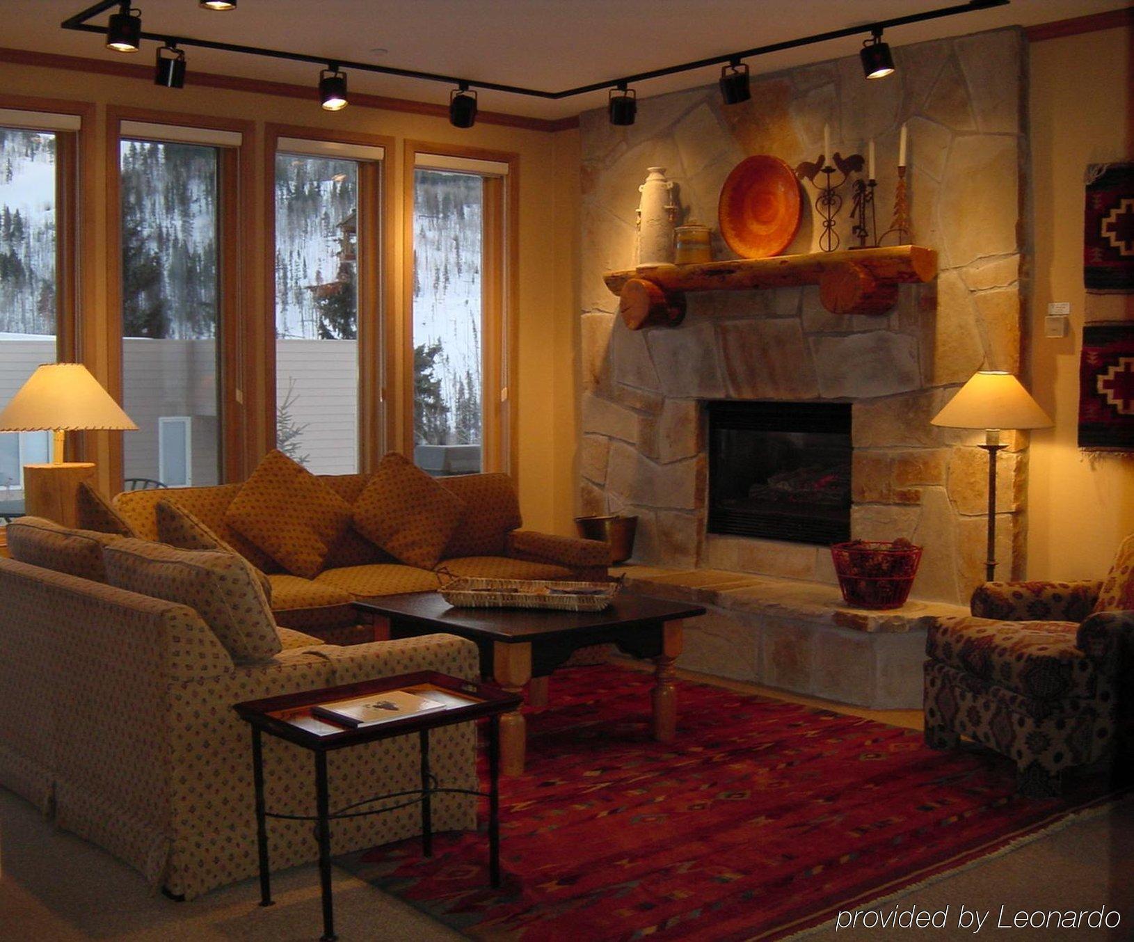 Sun Vail Aparthotel Bagian luar foto