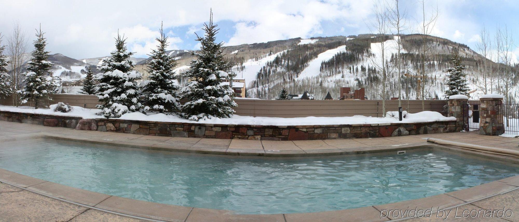 Sun Vail Aparthotel Bagian luar foto
