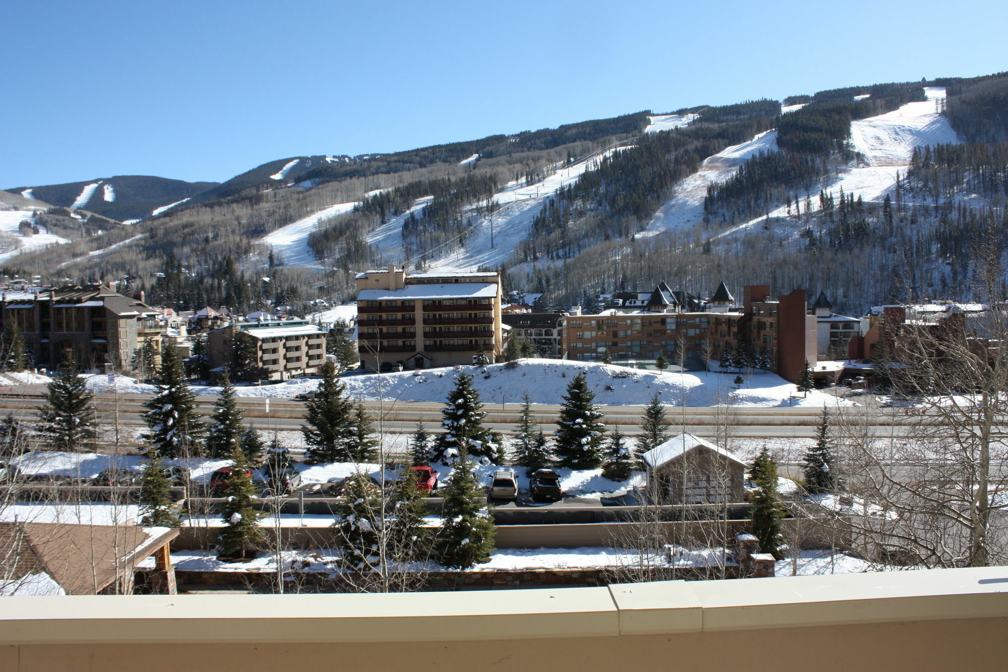 Sun Vail Aparthotel Bagian luar foto